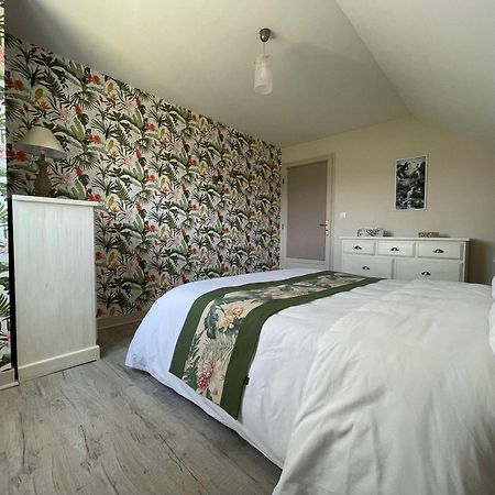 Des Roux Et Des Pious Suite De 35 A 60 M2 Et 3 Chambres Pour Groupe De 2 A 6 Personnes Civray-de-Touraine Екстер'єр фото