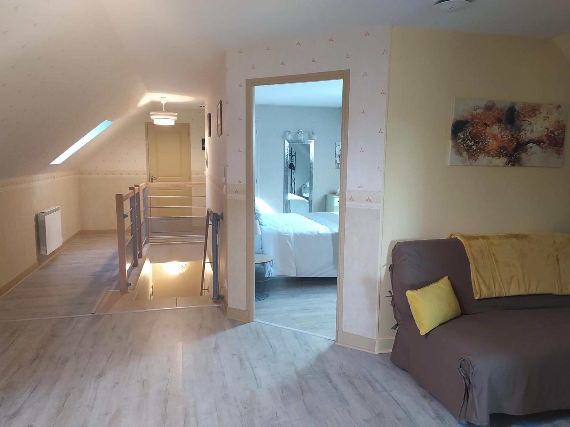Des Roux Et Des Pious Suite De 35 A 60 M2 Et 3 Chambres Pour Groupe De 2 A 6 Personnes Civray-de-Touraine Екстер'єр фото