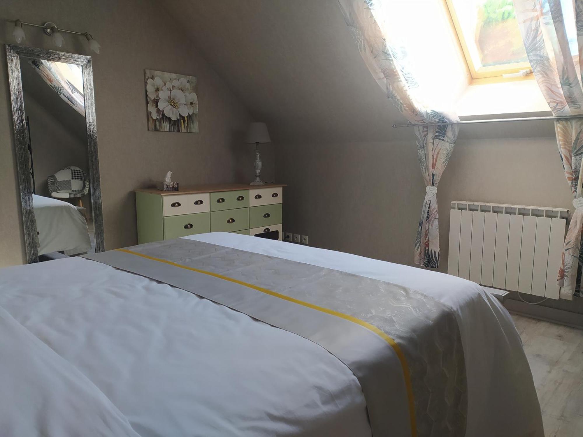 Des Roux Et Des Pious Suite De 35 A 60 M2 Et 3 Chambres Pour Groupe De 2 A 6 Personnes Civray-de-Touraine Екстер'єр фото