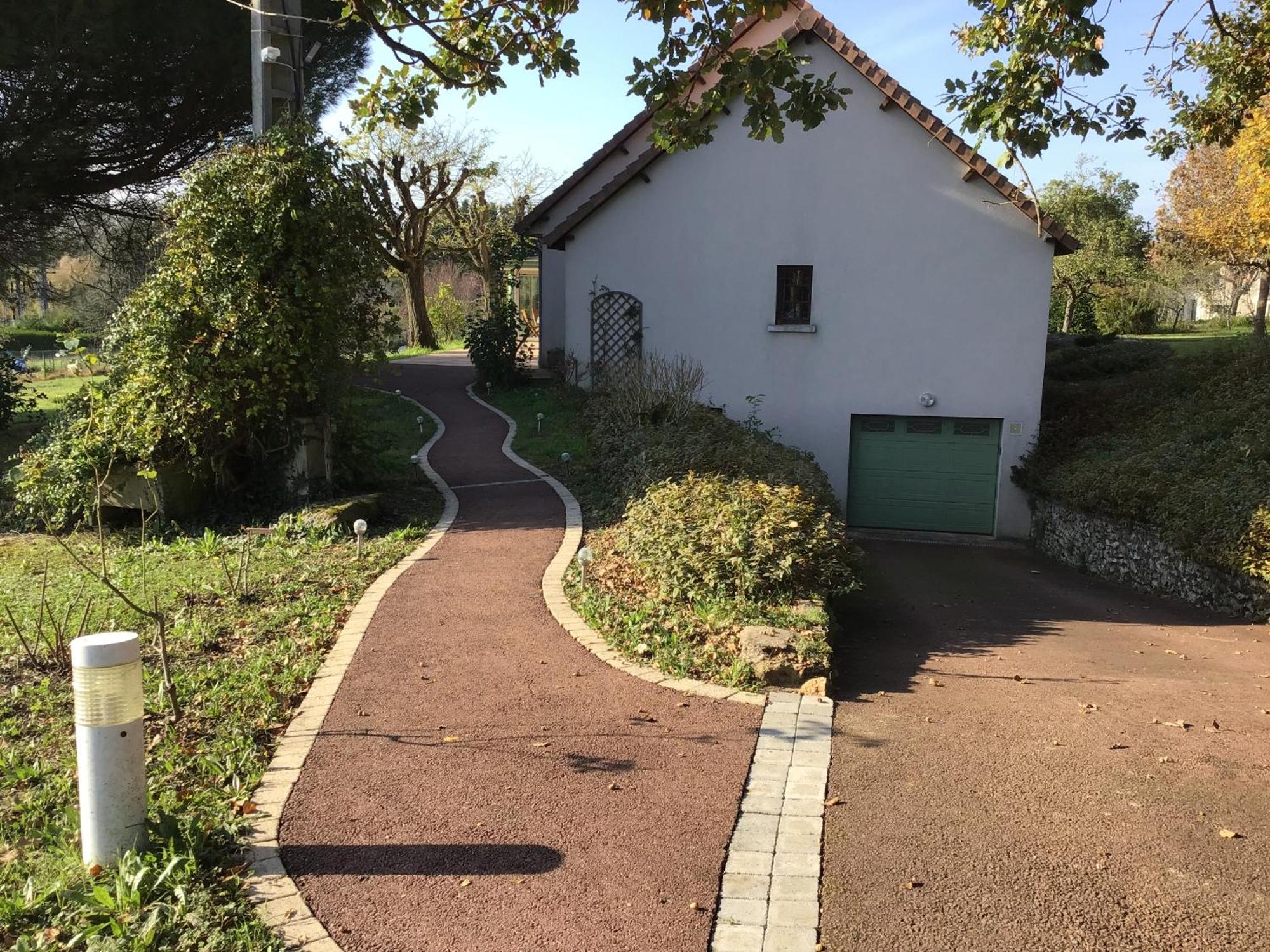 Des Roux Et Des Pious Suite De 35 A 60 M2 Et 3 Chambres Pour Groupe De 2 A 6 Personnes Civray-de-Touraine Екстер'єр фото