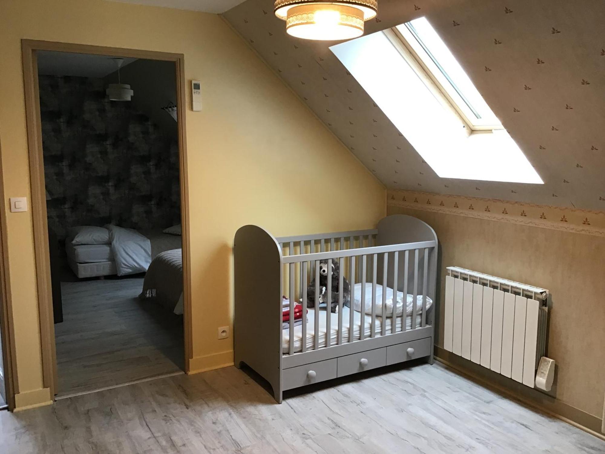 Des Roux Et Des Pious Suite De 35 A 60 M2 Et 3 Chambres Pour Groupe De 2 A 6 Personnes Civray-de-Touraine Екстер'єр фото
